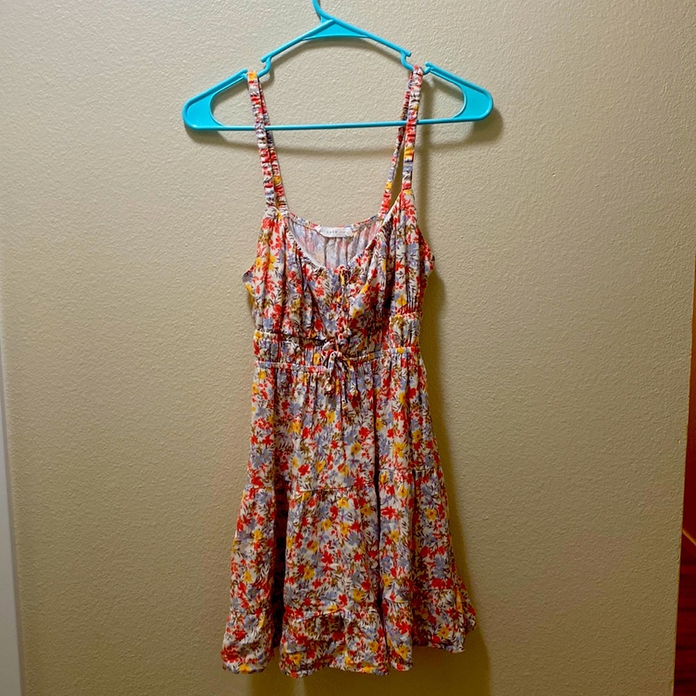 This dress is adorable!!